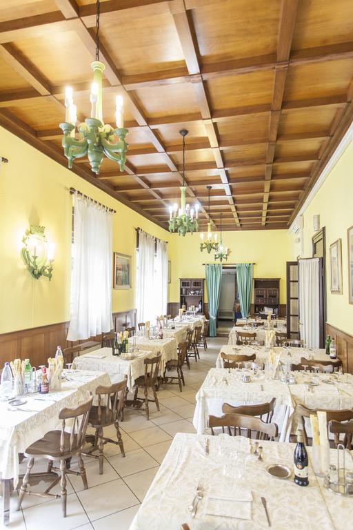 Hotel Ristorante San Carlo Salsomaggiore Terme Exterior photo