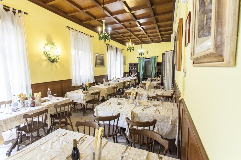 Hotel Ristorante San Carlo Salsomaggiore Terme Exterior photo